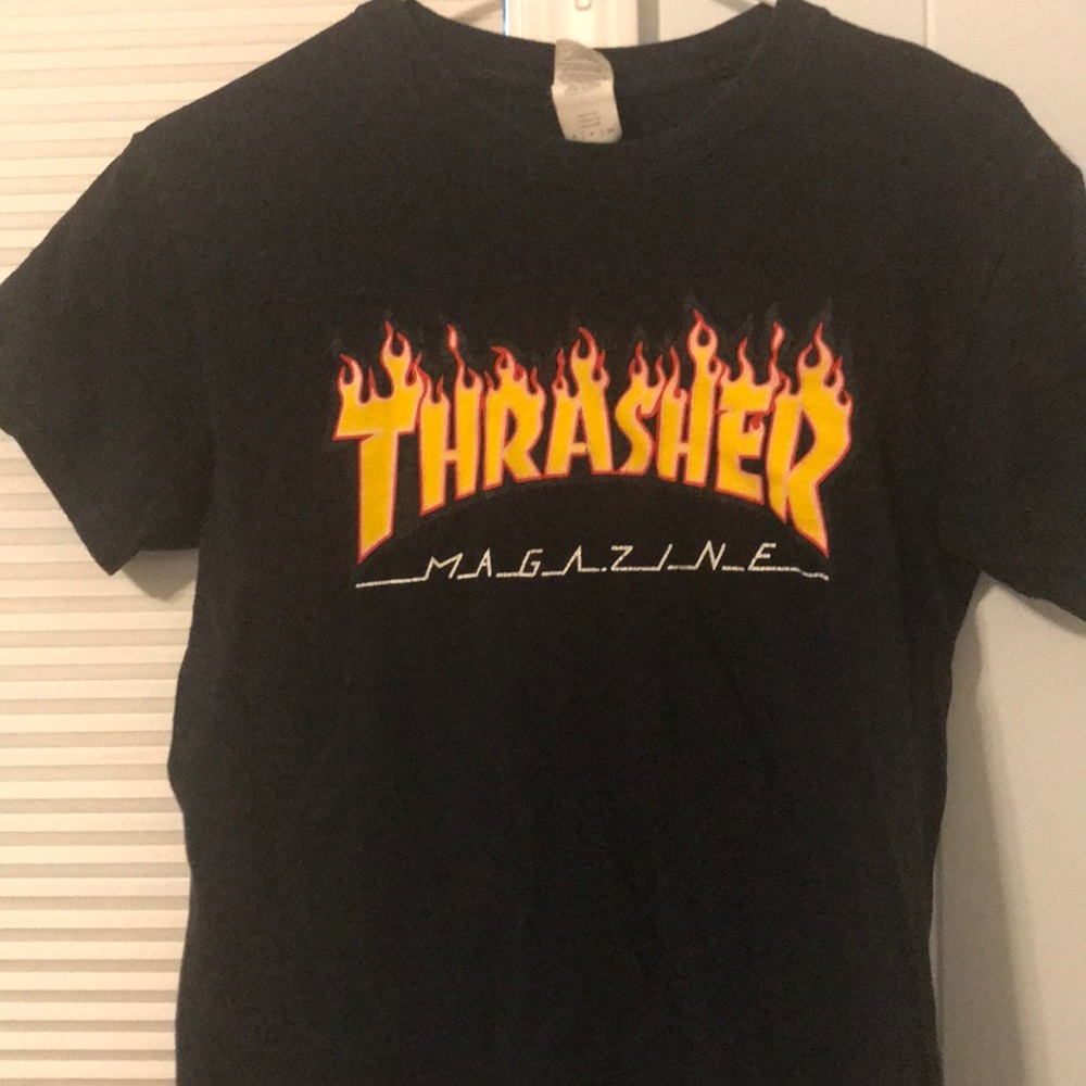 black printed thrasher shirt